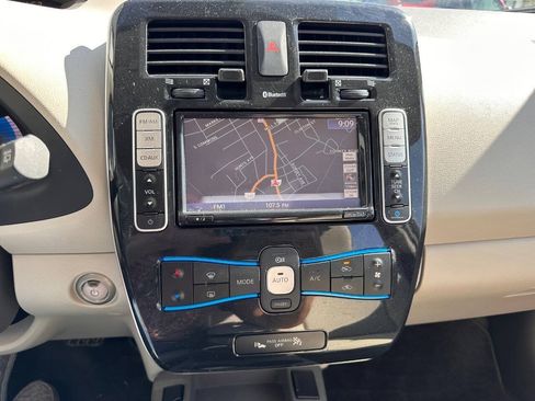 Used 2012 Nissan Leaf SL FWD image 13