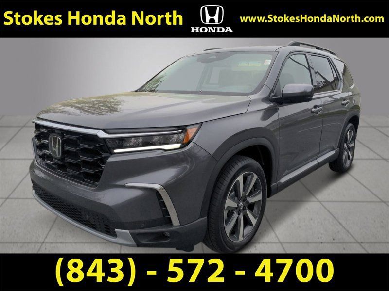 New 2025 Honda Pilot Touring image 1