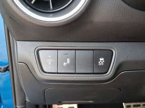 Used 2023 Kia Forte GT-Line w/ GT-Line Premium Package FWD image 27