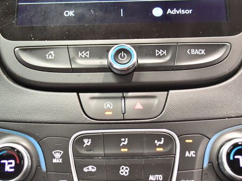 Used 2024 Chevrolet Malibu LT FWD image 27