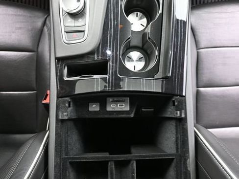 Used 2021 Cadillac Escalade Sport w/ LPO, Illumination Package AWD/4WD image 29