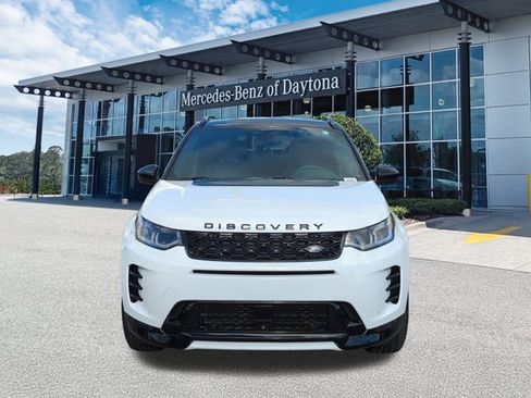 Used 2025 Land Rover Discovery Sport Dynamic SE image 9