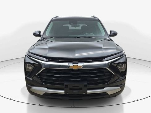 Used 2024 Chevrolet TrailBlazer LT AWD/4WD image 12
