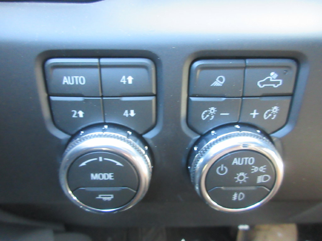 New 2026 GMC Sierra 1500 AT4 w/ AT4 Premium Package AWD/4WD image 17