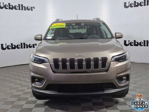 Used 2020 Jeep Cherokee Latitude Plus FWD image 2