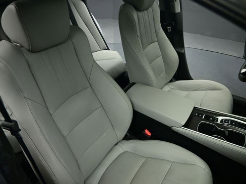 Used 2020 Honda Accord Touring image 33