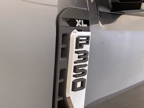 New 2026 Ford F350 XL w/ XL Chrome Package AWD/4WD image 8