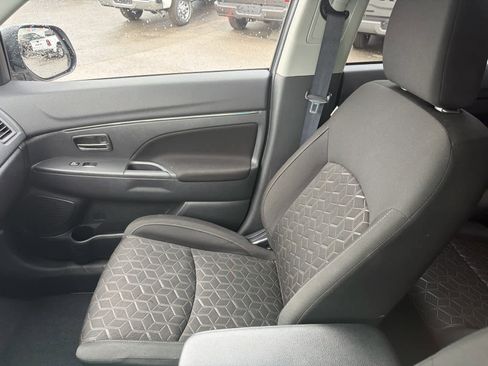Used 2024 Mitsubishi Outlander Sport ES image 29