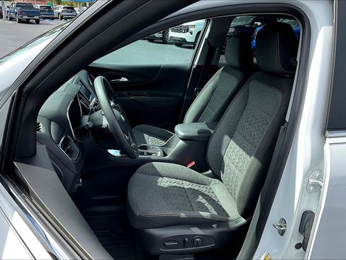 Certified 2023 Chevrolet Equinox LT w/ LPO, Floor Liner Package image 16