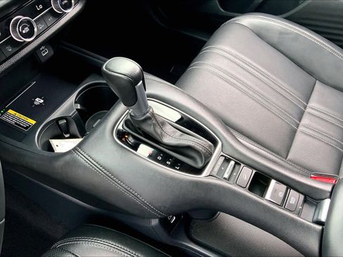 Used 2024 Honda HR-V EX-L image 17