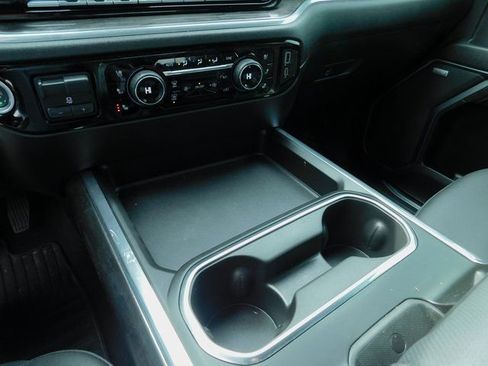 Used 2024 Chevrolet Silverado 2500 LTZ w/ LTZ Convenience Package image 17