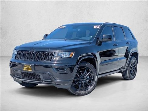 Used 2020 Jeep Grand Cherokee Altitude RWD image 1