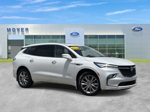 Used 2023 Buick Enclave Avenir FWD image 1