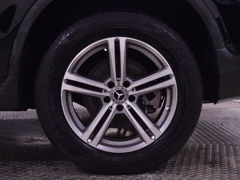 Used 2021 Mercedes-Benz GLC 300 4MATIC image 14