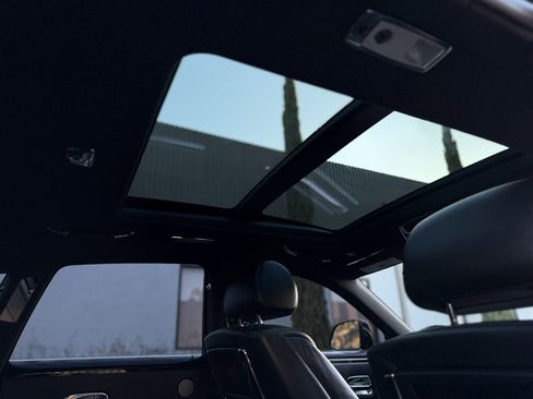 Used 2017 Rolls-Royce Ghost RWD image 37