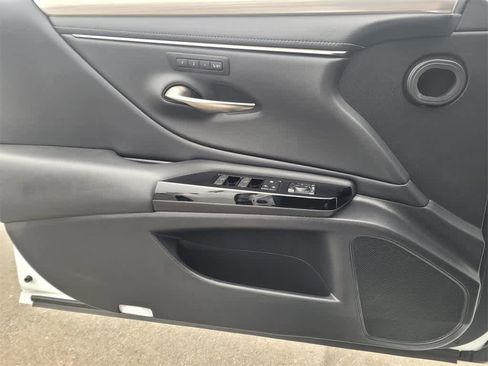 Used 2023 Lexus ES 350 F Sport image 17