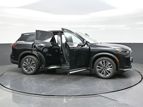 New 2026 INFINITI QX60 Luxe w/ Family Package image 43