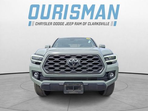 Used 2023 Toyota Tacoma TRD Off-Road w/ TRD Premium Off Road Package AWD/4WD image 2