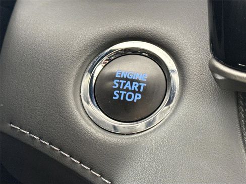 Certified 2022 Toyota Highlander XLE image 21