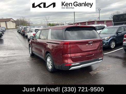 Certified 2022 Kia Carnival LX image 7
