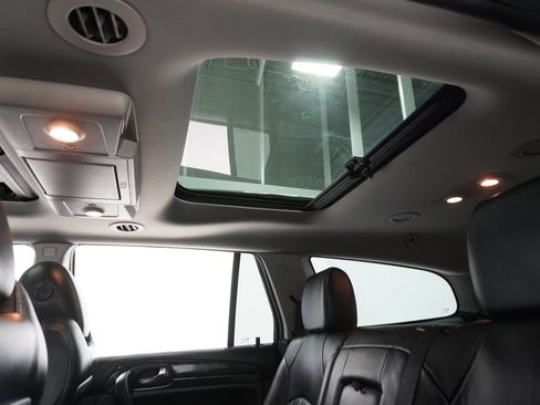 Used 2016 Buick Enclave Leather image 12