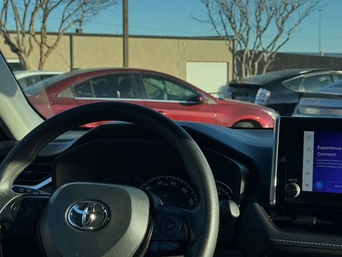 Used 2025 Toyota RAV4 XLE image 35