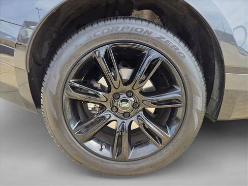 Certified 2023 Land Rover Range Rover Velar R-Dynamic S image 25