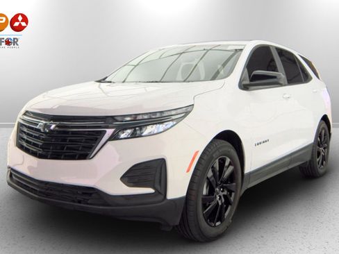 Used 2024 Chevrolet Equinox LS w/ LS Convenience Package image 5