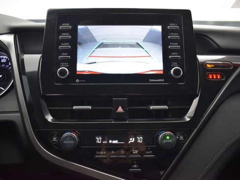 Used 2022 Toyota Camry LE image 15