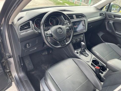 Used 2019 Volkswagen Tiguan SE image 13