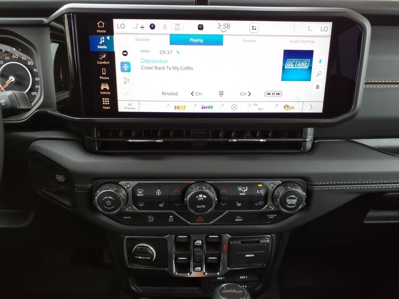 New 2026 Jeep Gladiator Sport AWD/4WD image 14