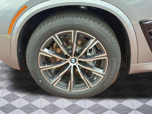 New 2026 BMW X5 xDrive40i w/ M Sport Package image 12
