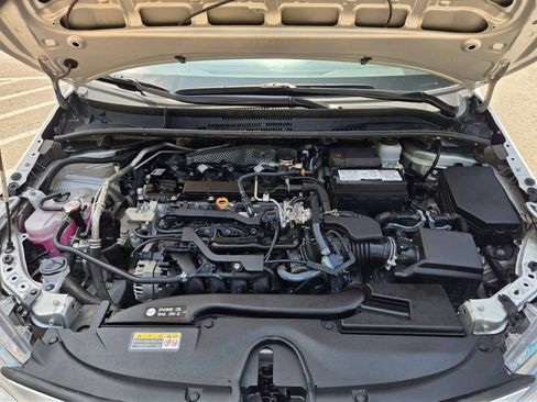 Used 2025 Toyota Corolla LE FWD image 32