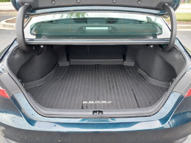Used 2020 Toyota Camry LE FWD image 27