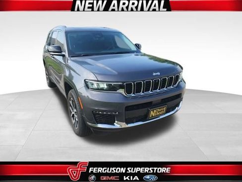 Used 2023 Jeep Grand Cherokee L Limited w/ Luxury Tech Group II AWD/4WD image 1