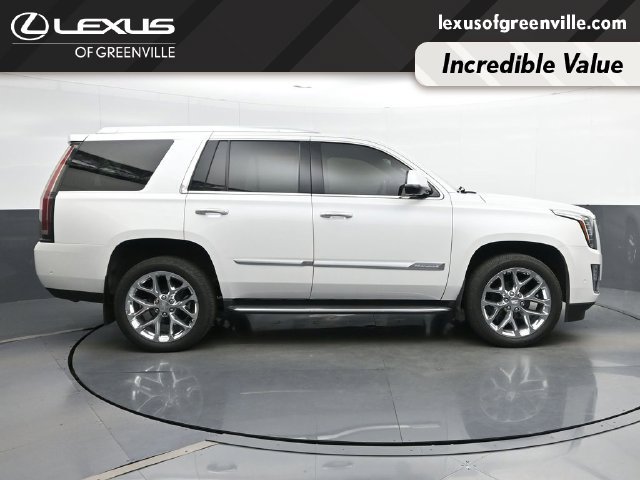 Used 2020 Cadillac Escalade Premium Luxury AWD/4WD image 10