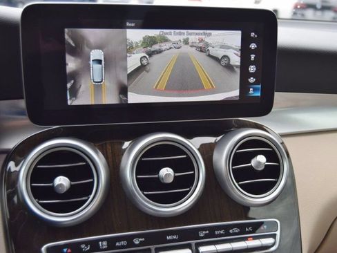 Used 2022 Mercedes-Benz GLC 300 image 28