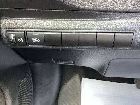 Used 2025 Toyota Corolla LE FWD image 18