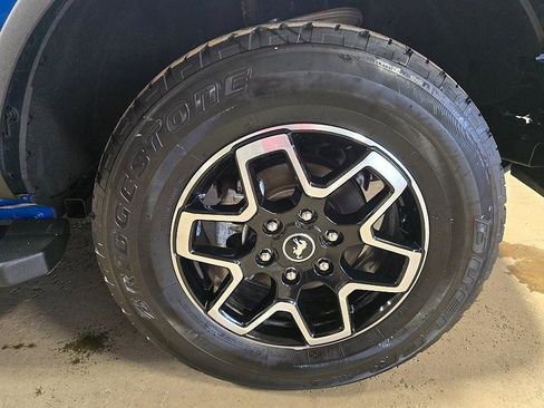Used 2023 Ford Bronco Outer Banks image 39