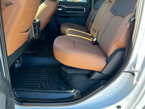 New 2025 RAM 2500 Big Horn AWD/4WD image 21