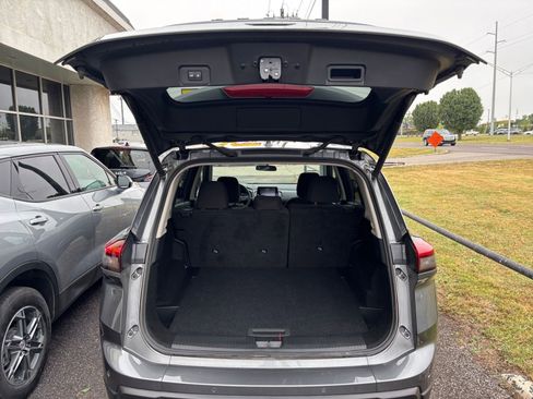 Used 2025 Nissan Rogue SV AWD/4WD image 32