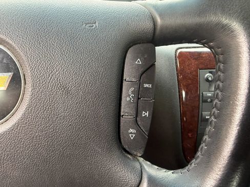 Used 2010 Chevrolet Impala LTZ FWD image 23