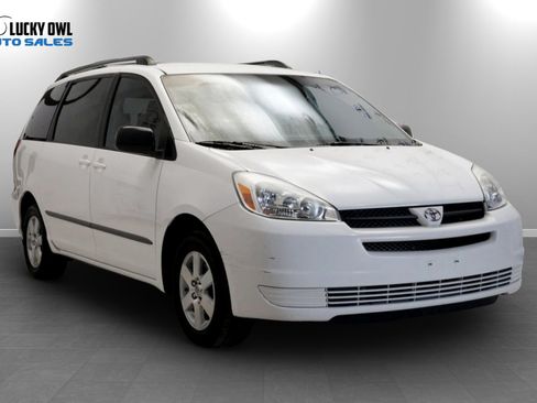 Used 2004 Toyota Sienna LE FWD image 3