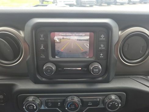 Used 2021 Jeep Gladiator Sport w/ Trailer Tow Package AWD/4WD image 24