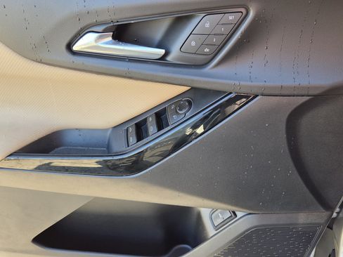 New 2026 Chevrolet Equinox ACTIV w/ Convenience Package III FWD image 32