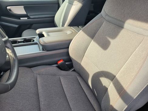 Certified 2025 Ford Expedition Active image 11