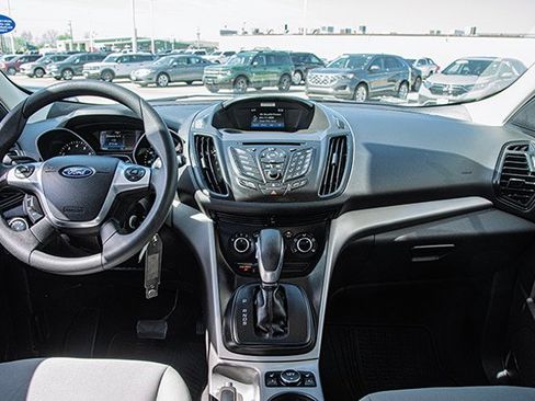 Used 2016 Ford Escape SE w/ SE Cold Weather Package AWD/4WD image 5