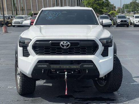 New 2025 Toyota Tacoma TRD Off-Road AWD/4WD image 8