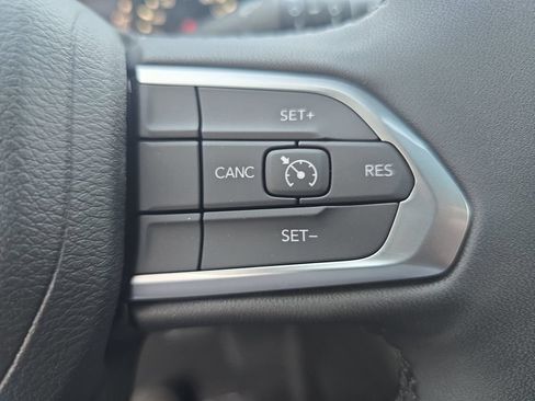 New 2026 Jeep Compass Latitude AWD/4WD image 18