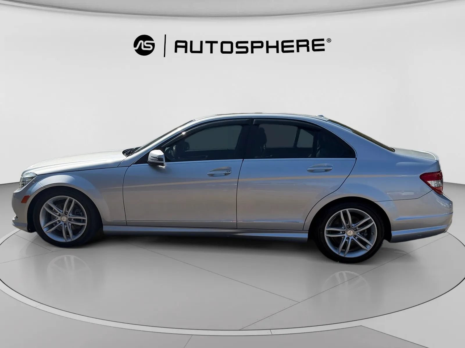 Used 2011 Mercedes-Benz C 300 4MATIC Sedan image 4